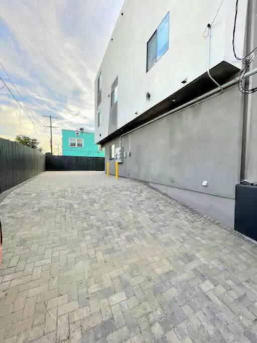 4Br Townhouse In Koreatown Лос-Анджелес Экстерьер фото